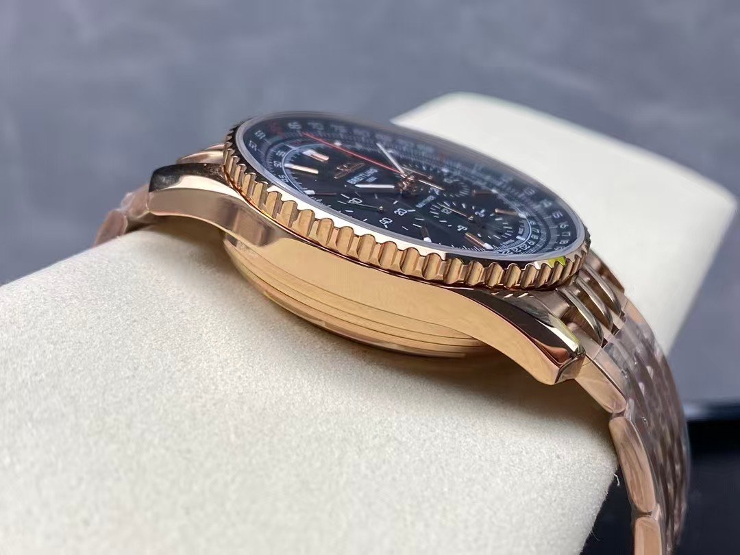 Super clone Navitimer rose-gold toned chronograph on a full metal bracelet 43mm - Image 6