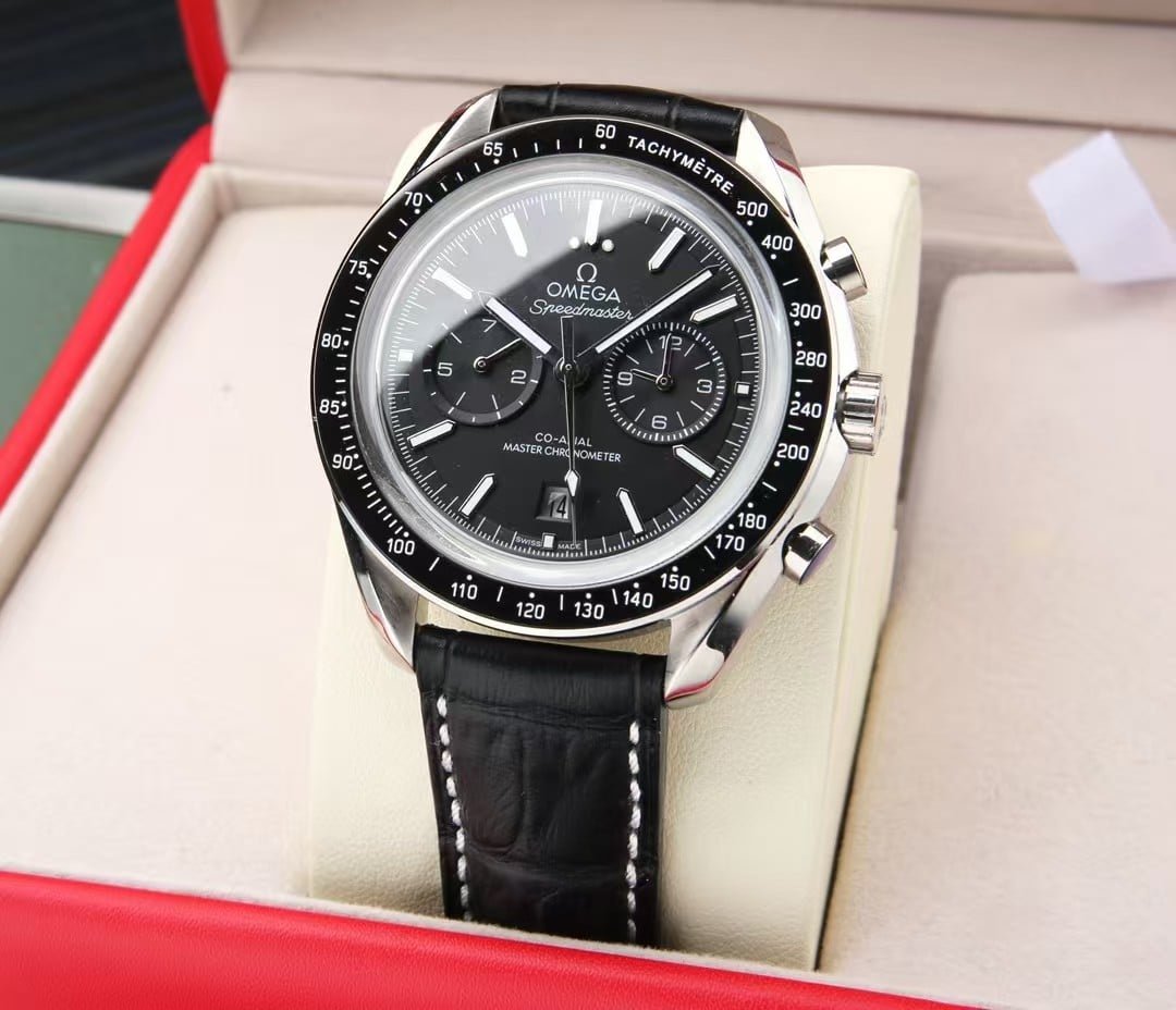 Replica Omega Speedmaster Co-Axial Master Chronometer - Image 4