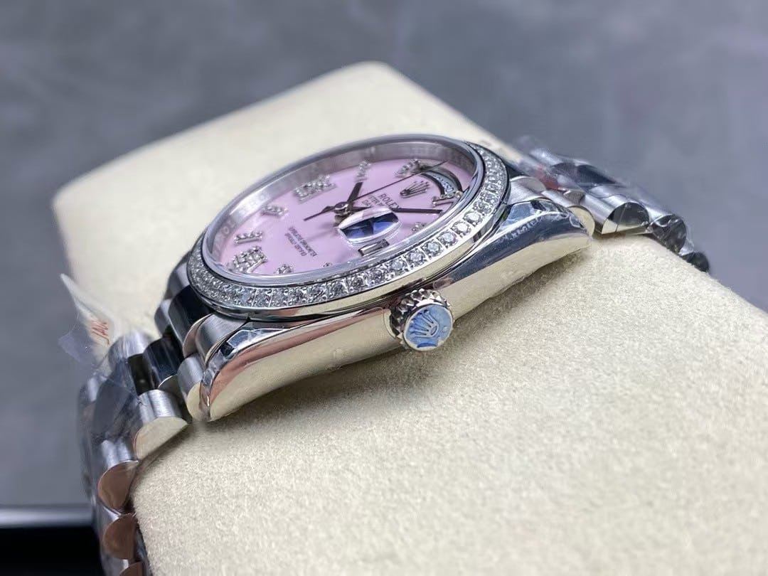 40 Pink Diamond Roman Dial Replica Rolex - Image 2