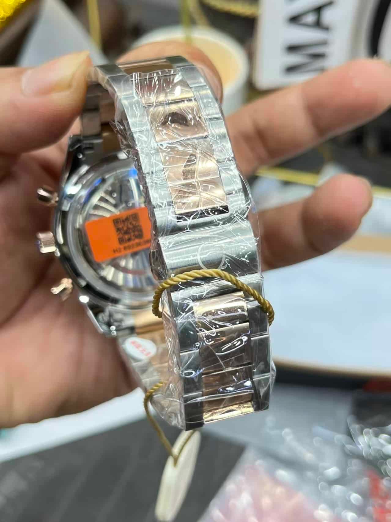 Replica Omega Speedmaster Chronometer Rose Gold Bezel - Image 9