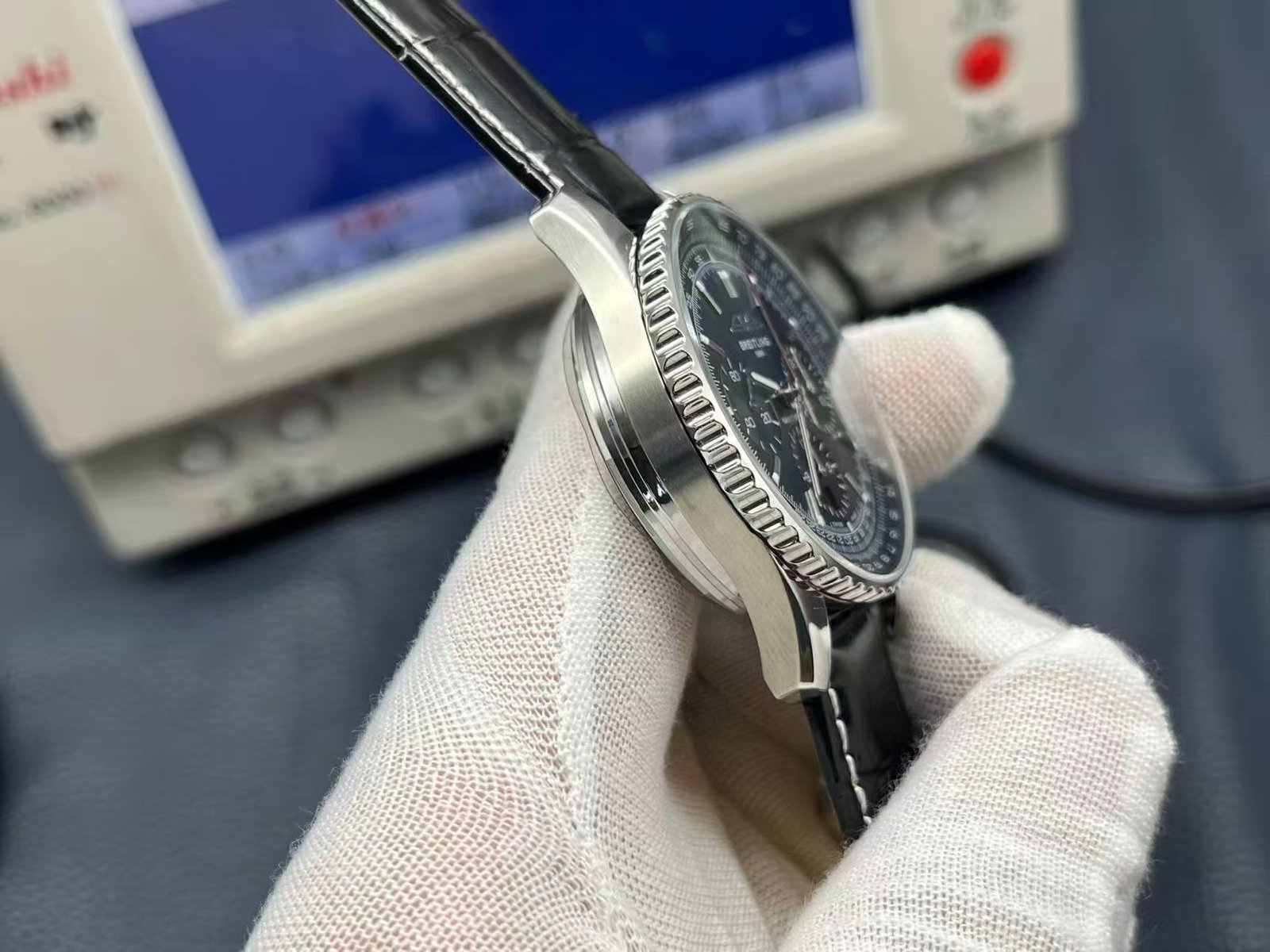 Breitling Navitimer Super Clone by TF Factory — Steel Case, Blue Dial, Italian Leather Strap - Image 6
