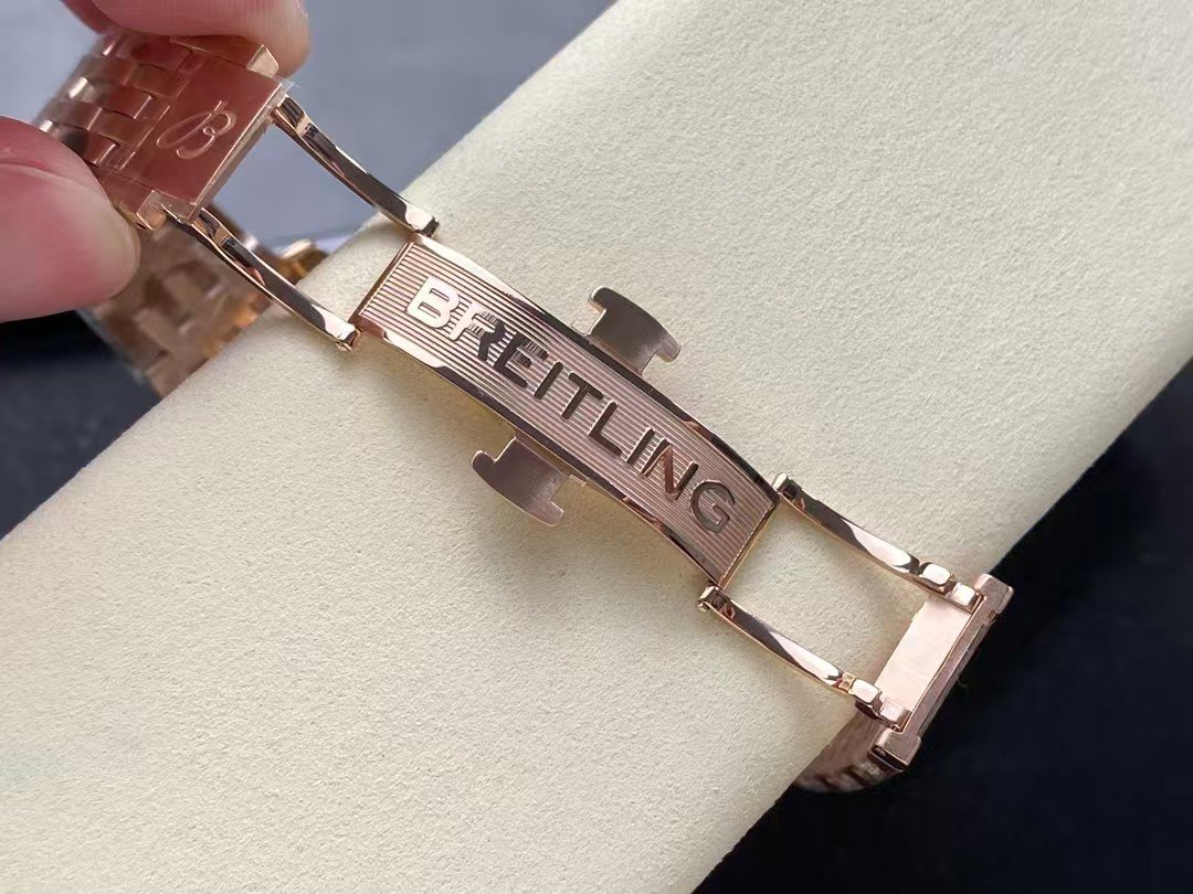 Super clone Navitimer rose-gold toned chronograph on a full metal bracelet 43mm - Image 10