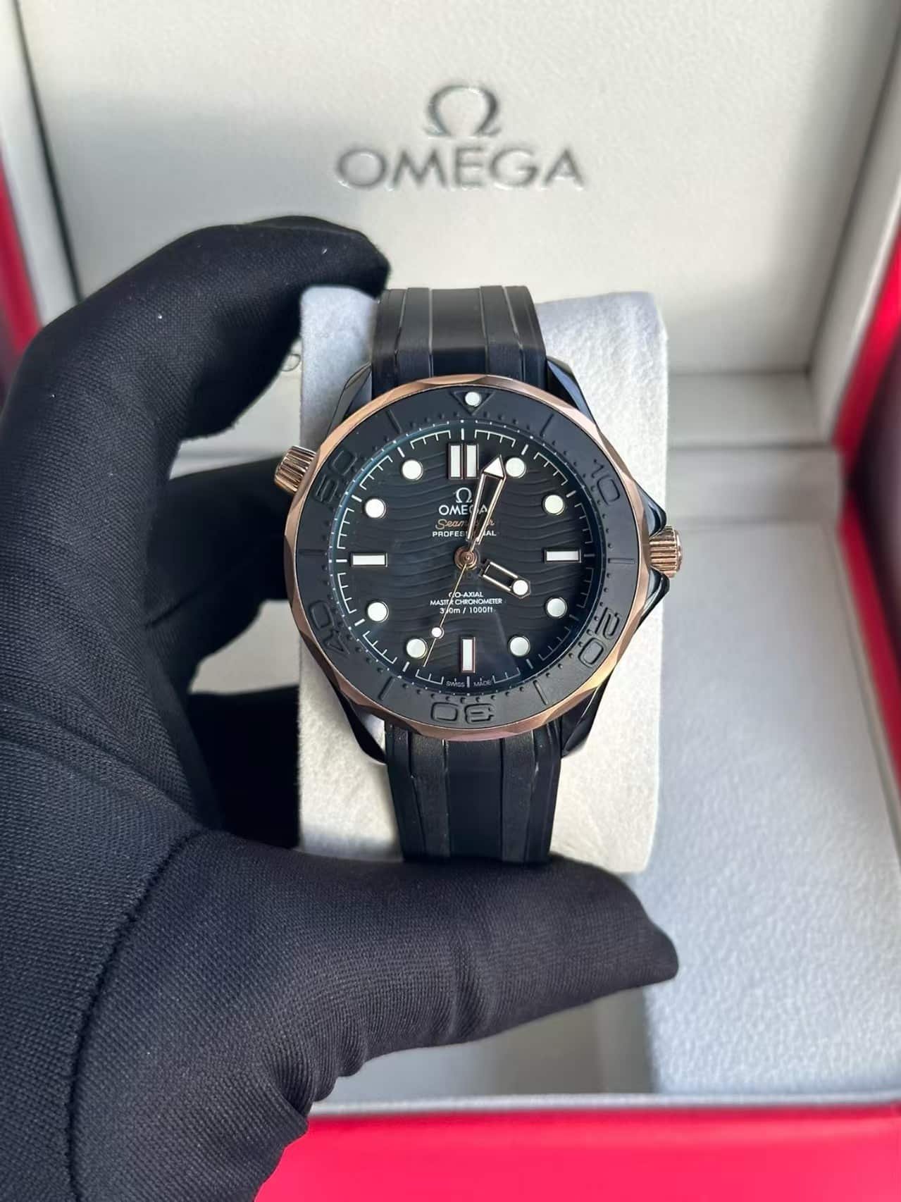 Replica Omega Seamaster Diver 300M Black & Sedna Gold - Image 11