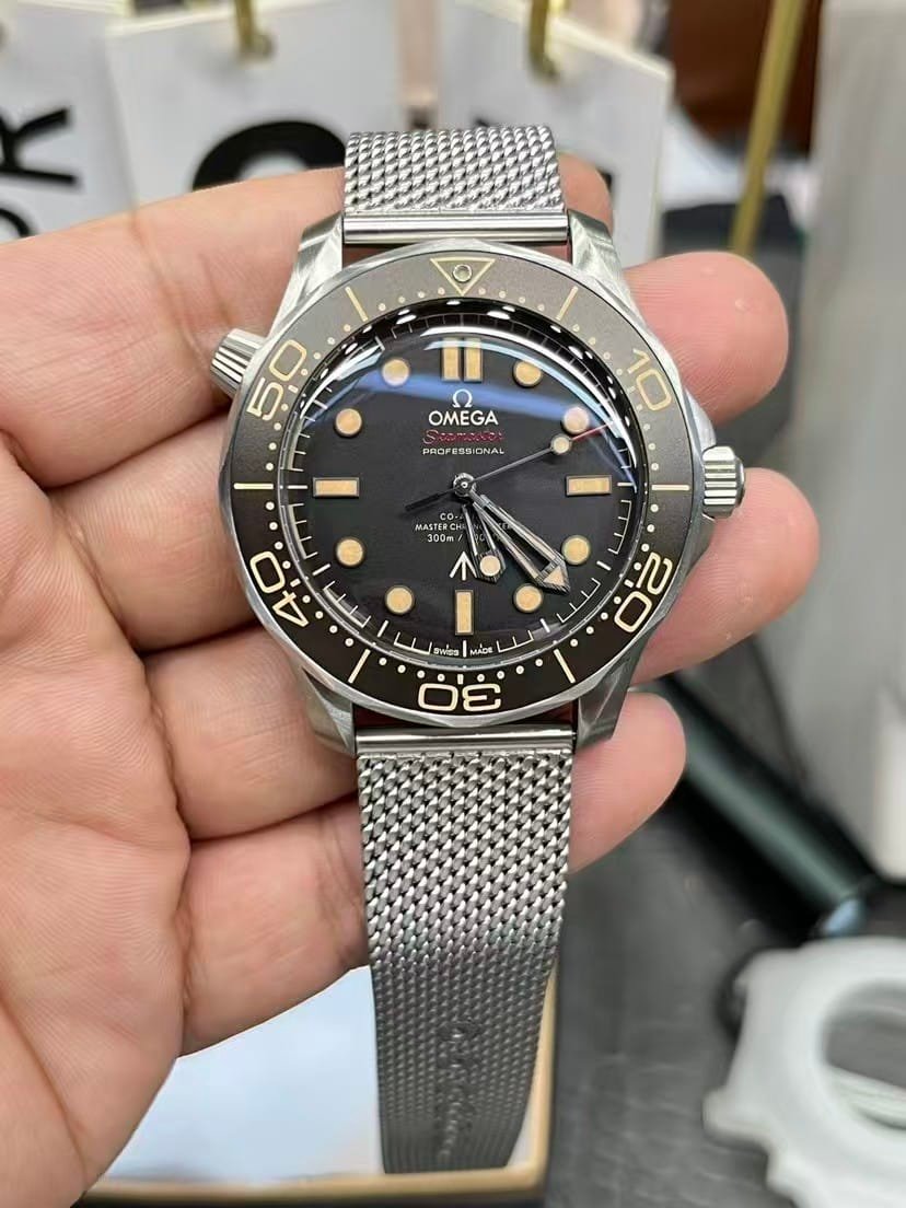 Seamaster Diver 300M “No Time To Die” - Image 7