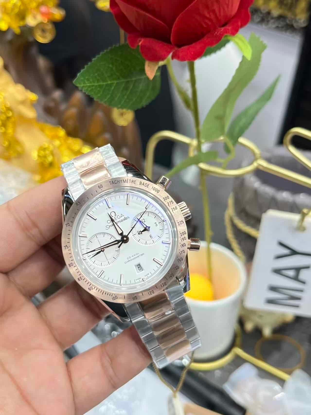 Replica Omega Speedmaster Chronometer Rose Gold Bezel - Image 10