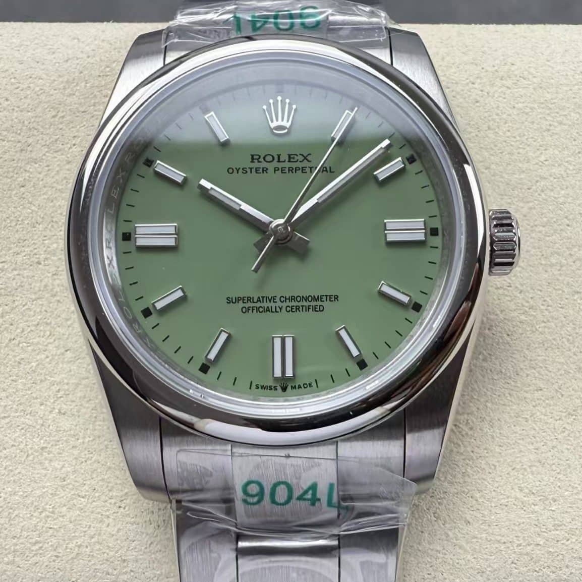 VS Factory Rolex Oyster Perpetual Green Dial — Ref. 124300 41mm Super Clone