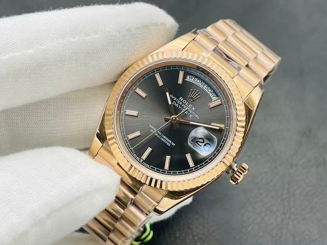 Day-Date 40mm – Rose Gold, Black Dial (VSF Super Clone) - Image 4