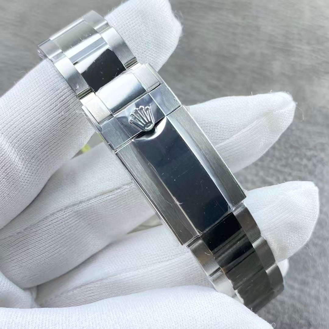 Black Ceramic Panda Dial Replica Daytona - Image 10