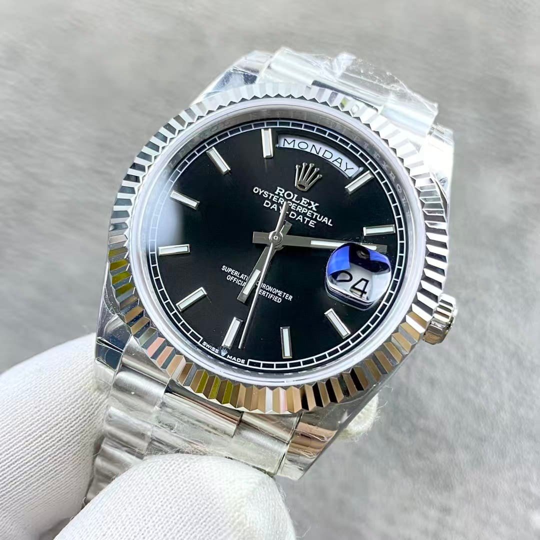 Replica Day-Date 40 Style – Black Gloss Dial, Full Steel Look - Image 5