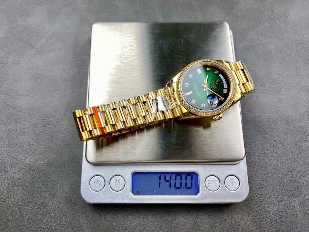 Rolex Day-Date 40 Green Diamond Dial Super Clone - Image 10
