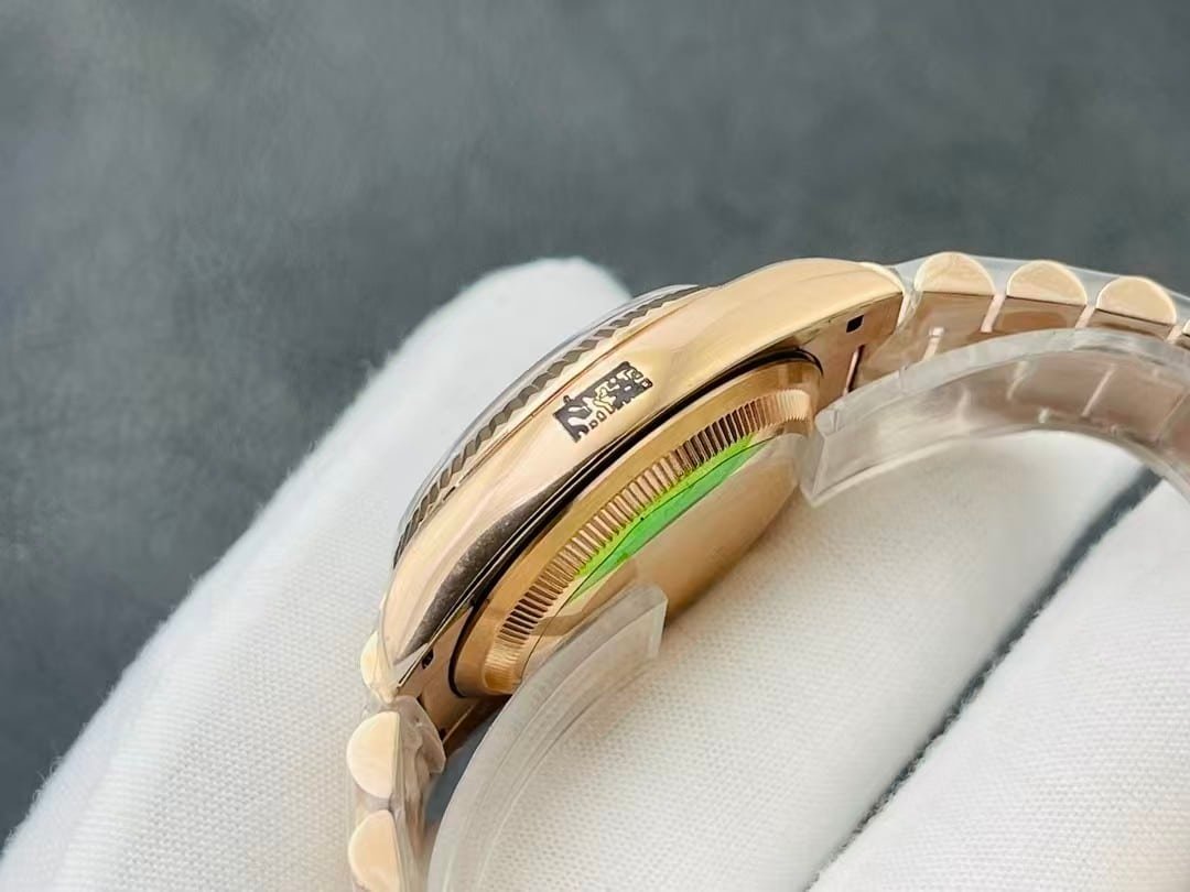 Day-Date 40mm – Rose Gold, Black Dial (VSF Super Clone) - Image 7