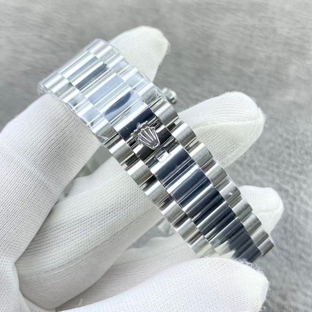 Replica Day-Date 40 Style – Black Gloss Dial, Full Steel Look - Image 10