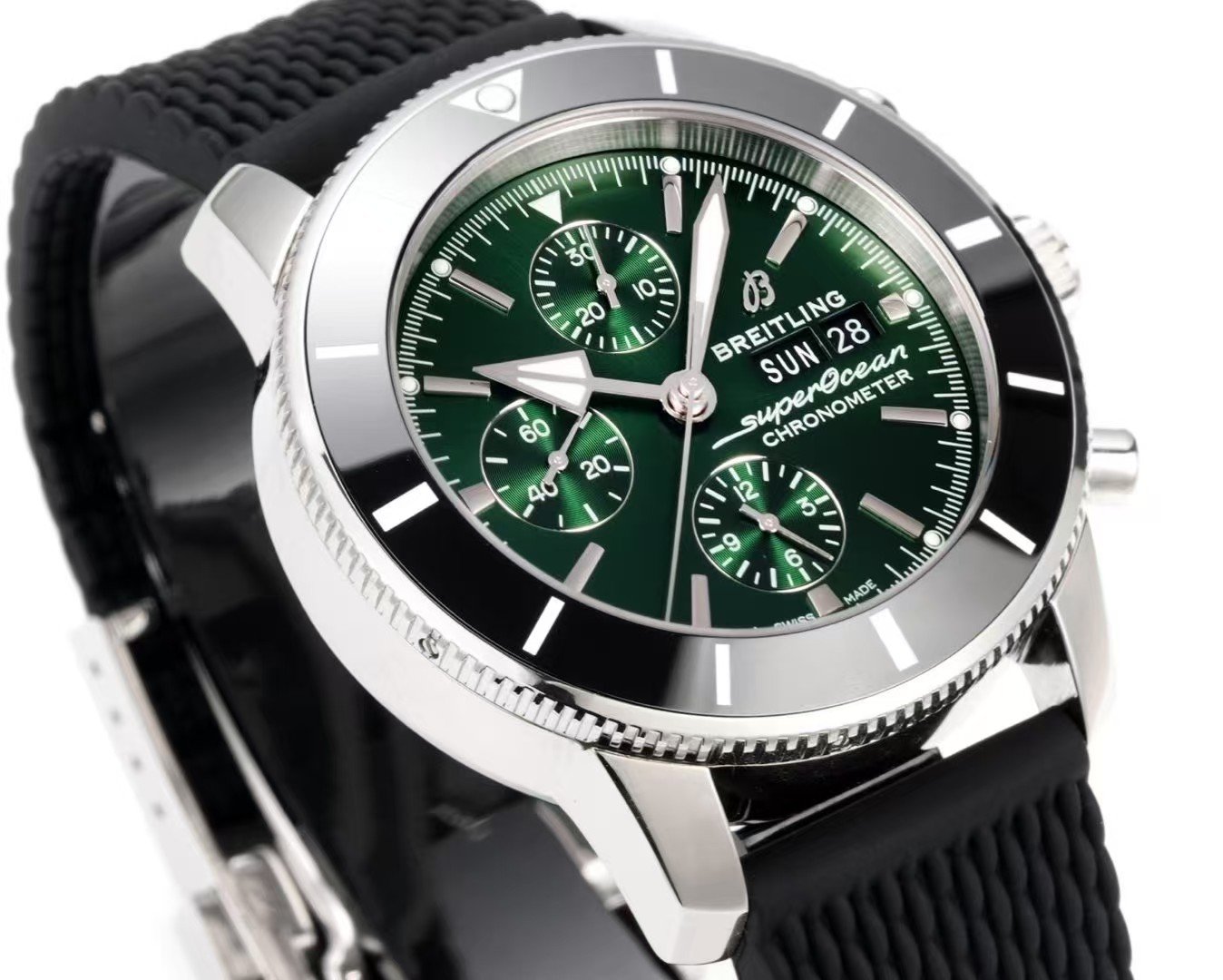 Super Clone Breitling Superocean Heritage II Chronograph 44 Green Dial Black Bezel Rubber Strap BLS Factory China Replica Edition - Image 6