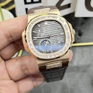 Replica Patek Philippe Nautilus 5740/1R Baguette Diamond Bezel