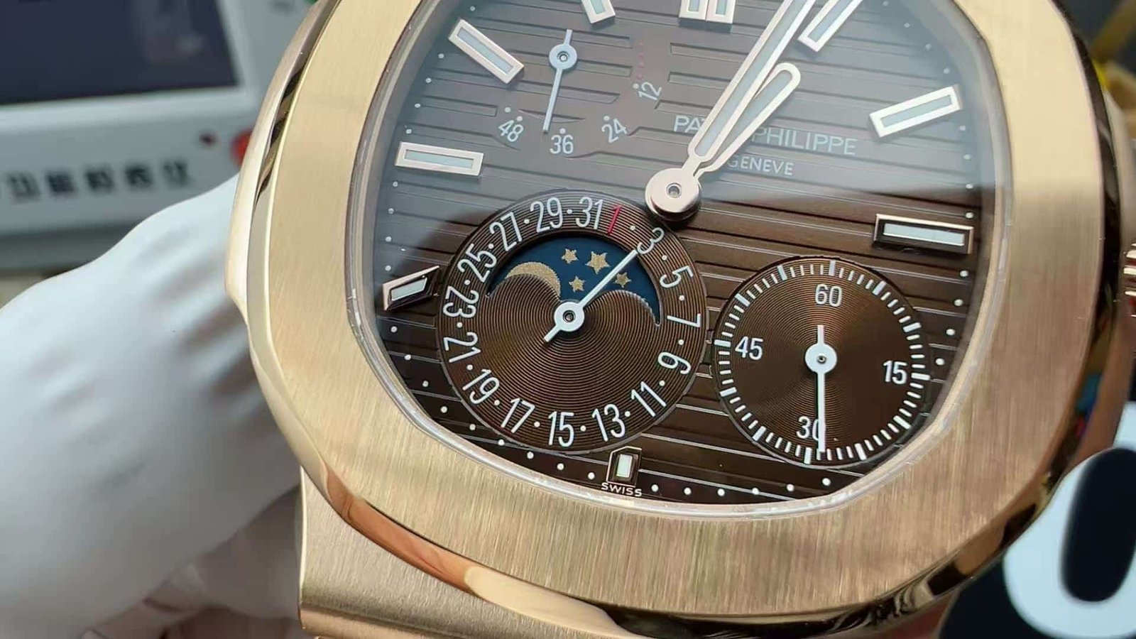 Replica Patek Philippe Nautilus 5712R-001 – Rose Gold - Image 4