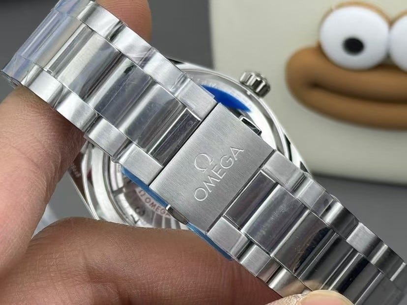 Seamaster Aqua Terra Black Dial Super Clone - Image 3