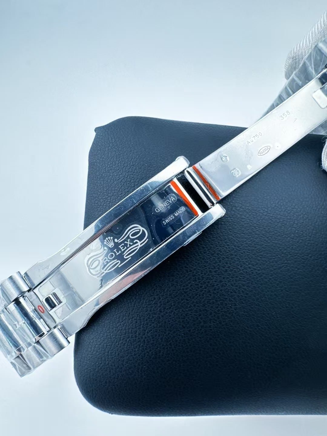 Replica Day-Date 40 Style – Ref. 228239 Meteorite Texture Dial - Image 10