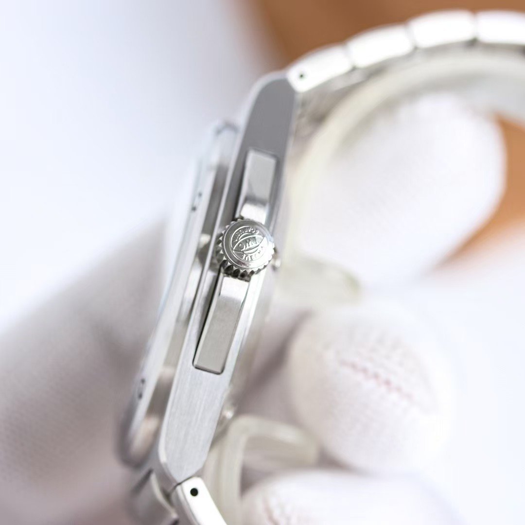 IWC Ingenieur Automatic 40 IW3289 Super Clone Replica – JC Factory Stainless Steel (Blue / Grey / White Dial) - Image 8