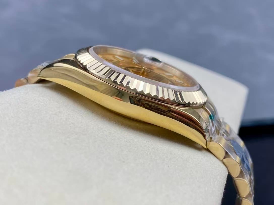 Replica Sky-Dweller 326938 Champagne Dial - Image 7