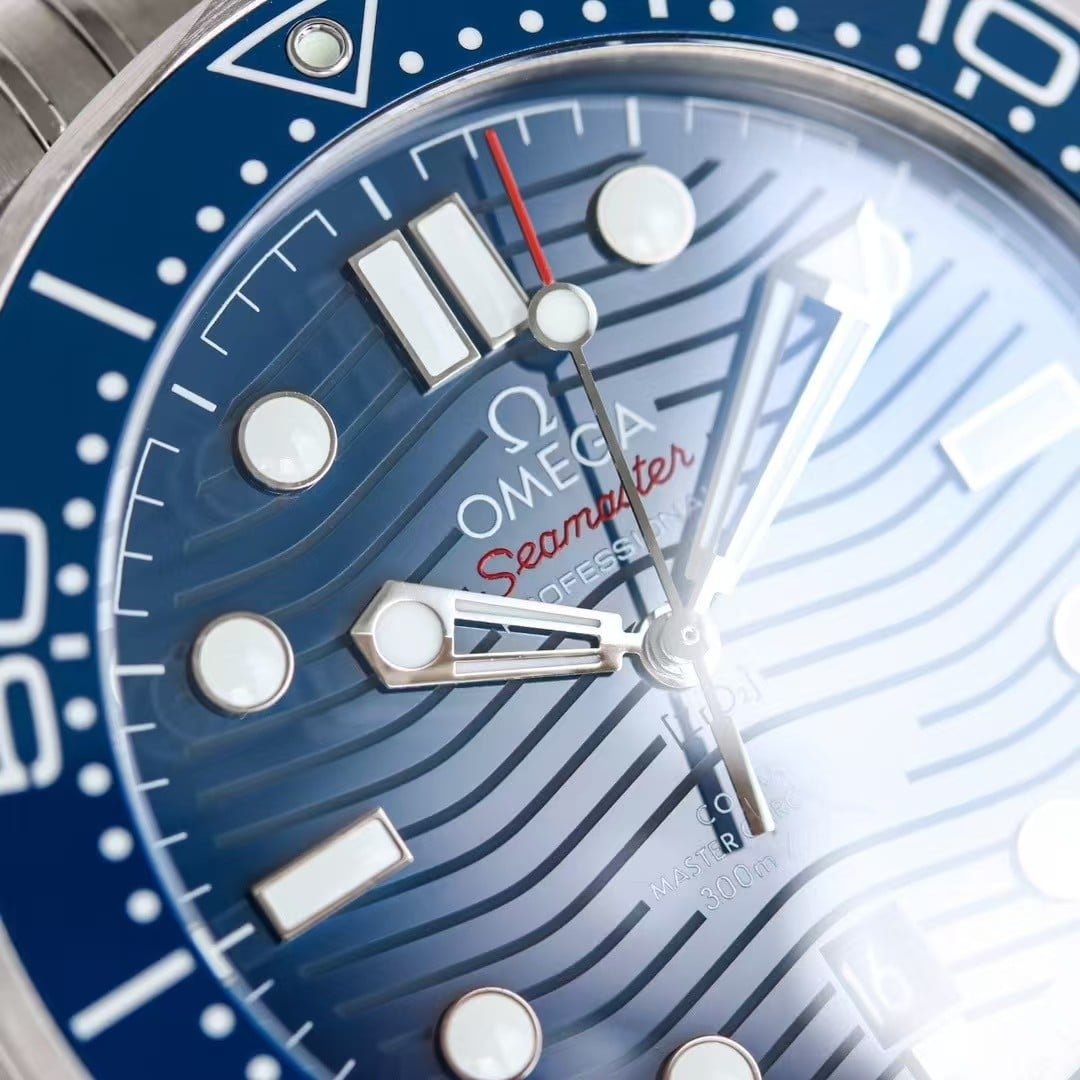 Replica Omega Seamaster Diver 300M Blue Wave Dial — VS Factory - Image 6