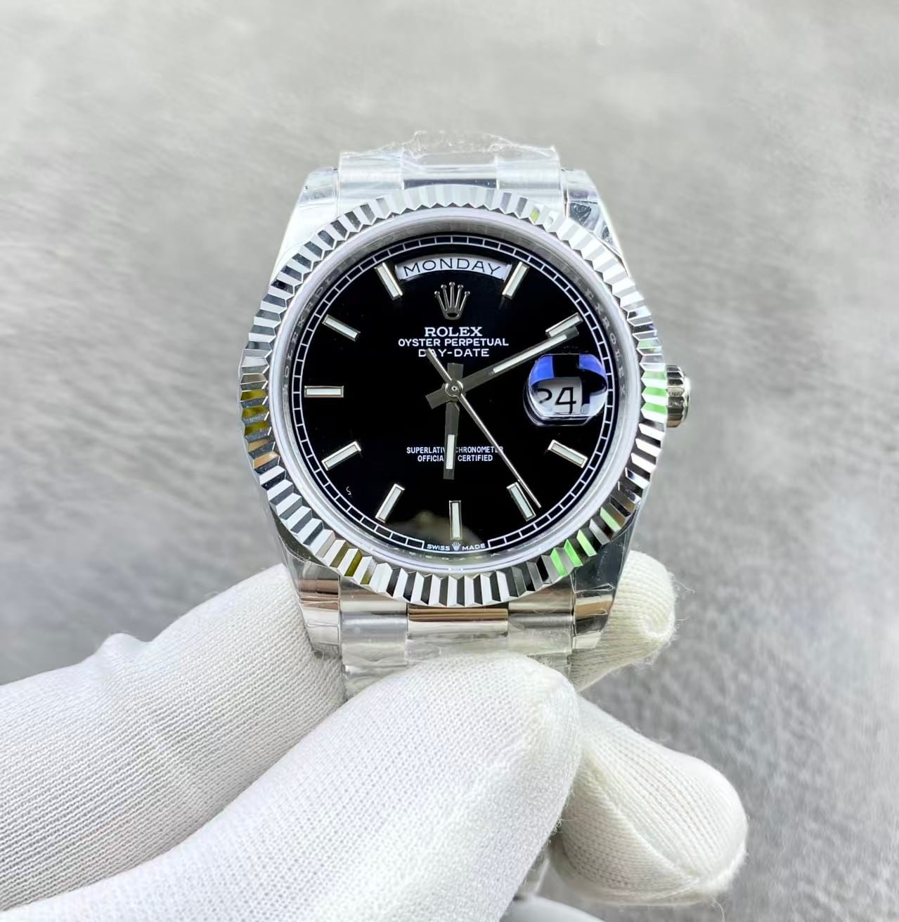 Replica Day-Date 40 Style – Black Gloss Dial, Full Steel Look - Image 2