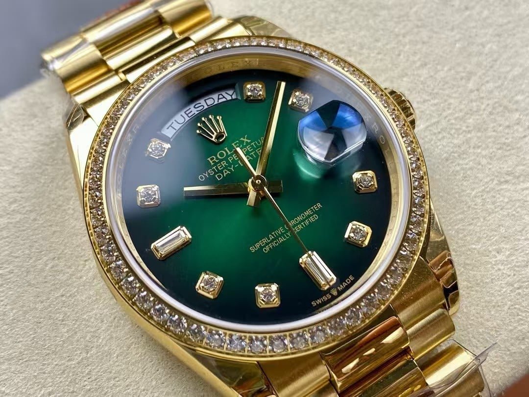 Rolex Day-Date 40 Green Diamond Dial Super Clone - Image 3
