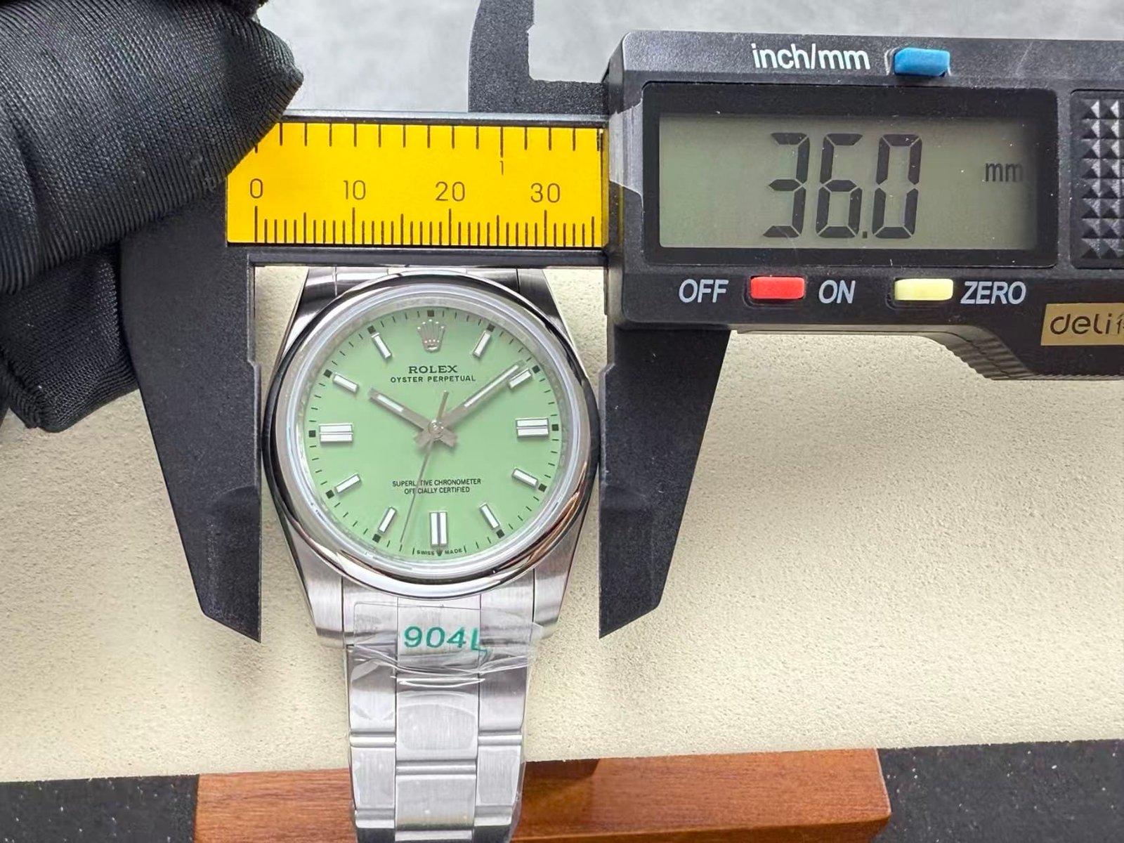 VS Factory Rolex Oyster Perpetual Green Dial — Ref. 124300 41mm Super Clone - Image 10